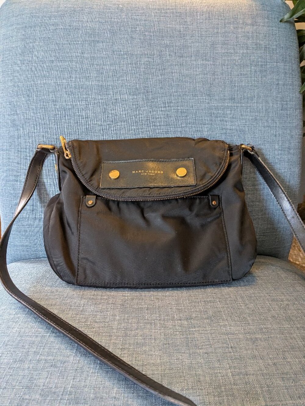 Marc Jacobs Preppy Nylon Natasha Black Crossbody Bag Gold Hardware